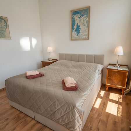 Zbirozsky Dvur Otel Zbiroh Dış mekan fotoğraf